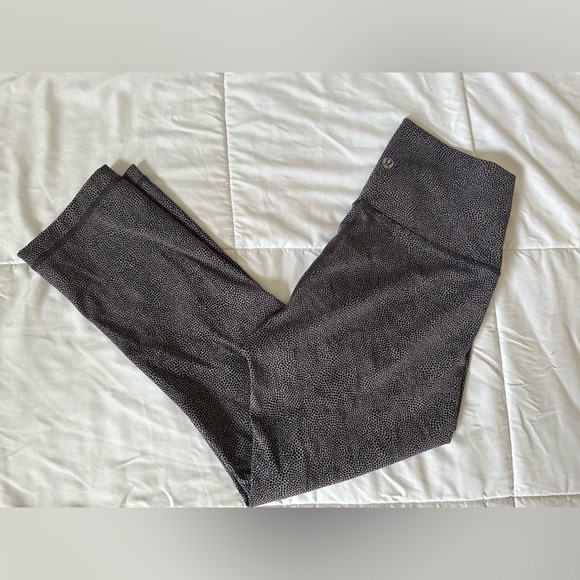 Lululemon Wunder Under Crop Hi Rise - Picture 5 of 11